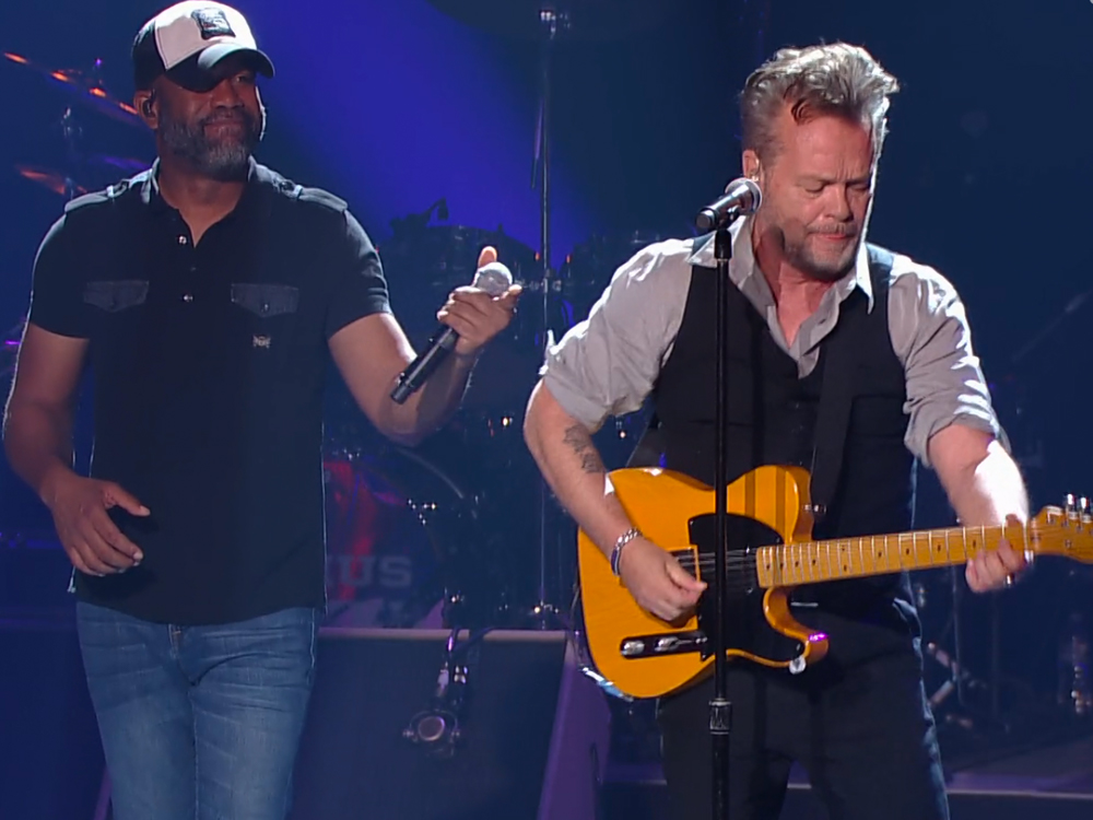 1983 Called: Watch Darius Rucker and John Mellencamp Revisit “Pink Houses” on “CMT Crossroads”